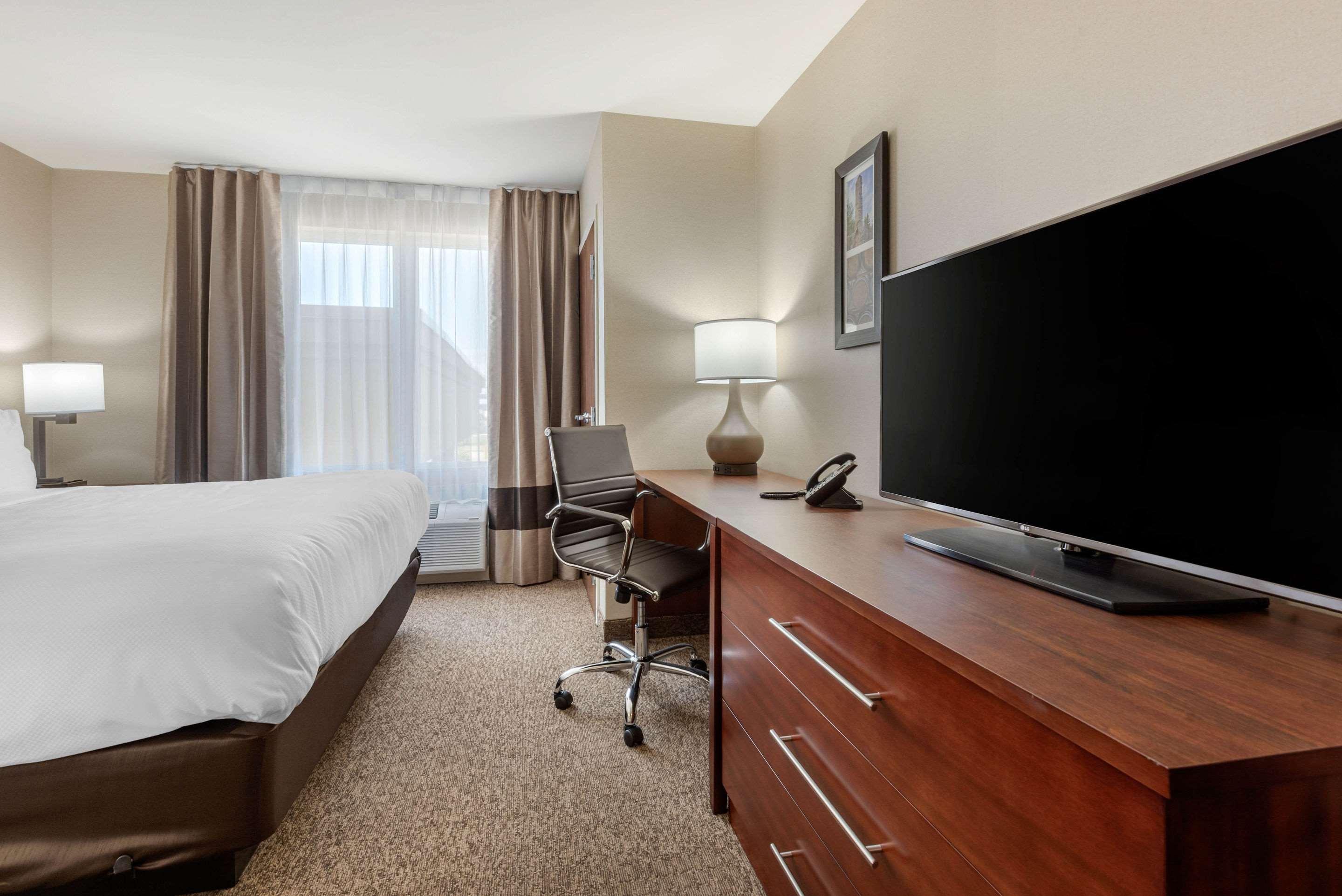 Comfort Inn & Suites Greater Napanee Eksteriør billede