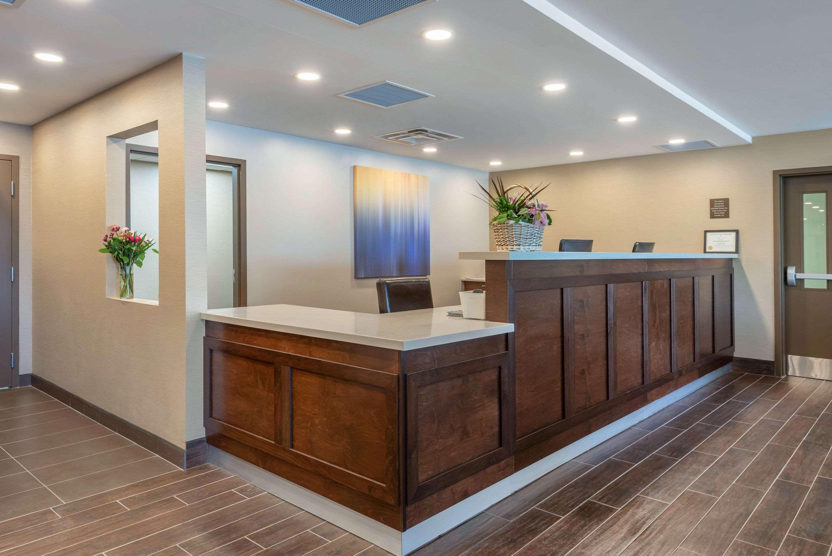 Comfort Inn & Suites Greater Napanee Eksteriør billede